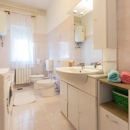 Spacious And Bright Apartment- Silvio 1 Διαμέρισμα *